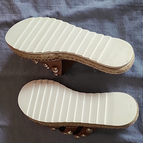 Marc Fisher Studded Leather Espadrille Sandals! CLEAN!! - Picture 9 of 10